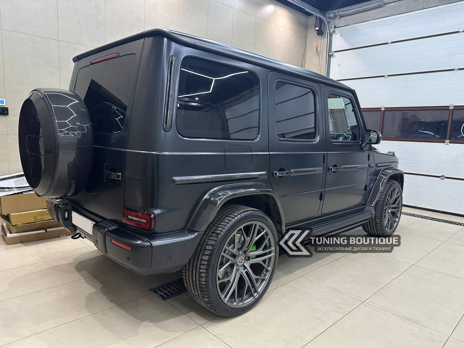Mercedes G-Class W464 на 23" кованых дисках нашего производства фото 4